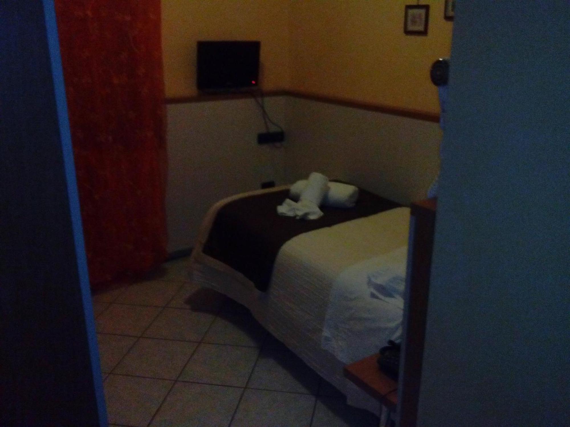 Hotel Cigno Reale Rolo Esterno foto