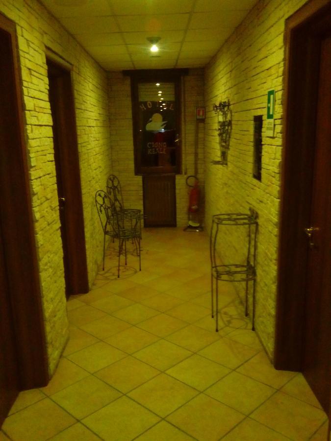 Hotel Cigno Reale Rolo Esterno foto