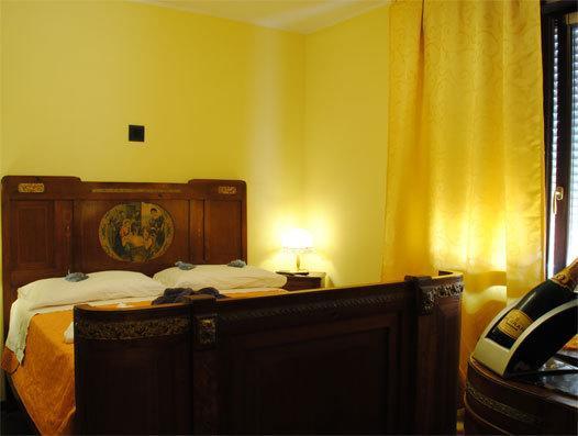 Hotel Cigno Reale Rolo Camera foto